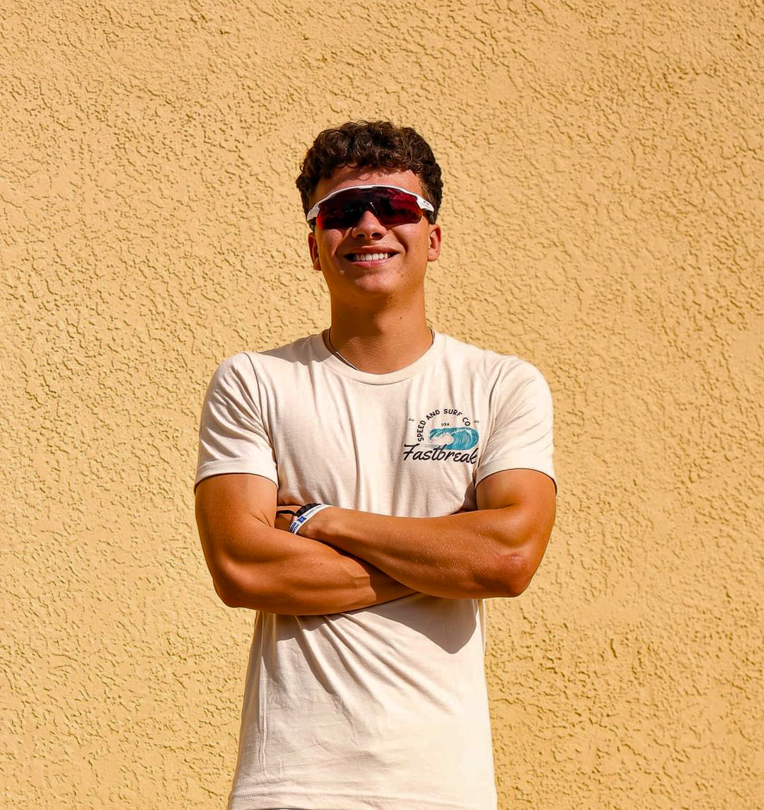 Fastbreak™ Men's Essential Wave Tee